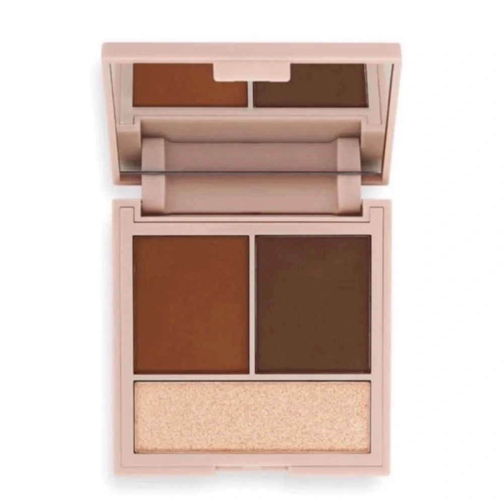 NIB Makeup Revolution London Face Powder Contour Palette Sealed Compact Medium